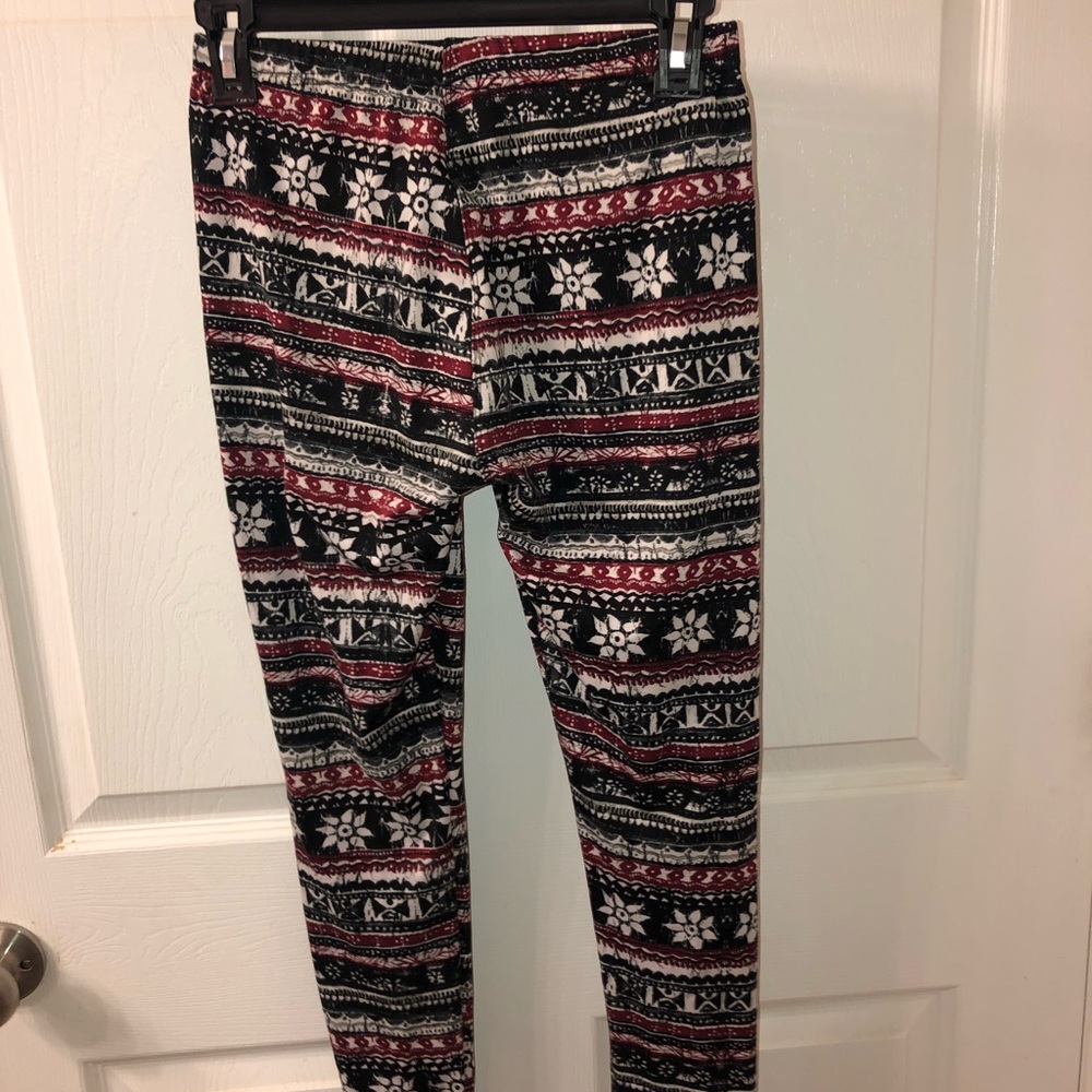 Fashion Nova Fleece Printed Leggings